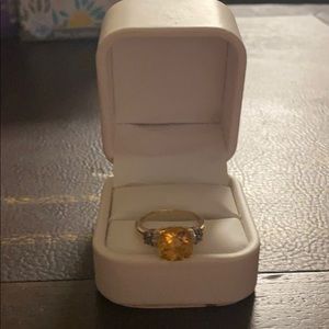 Chocolate diamond gold ring